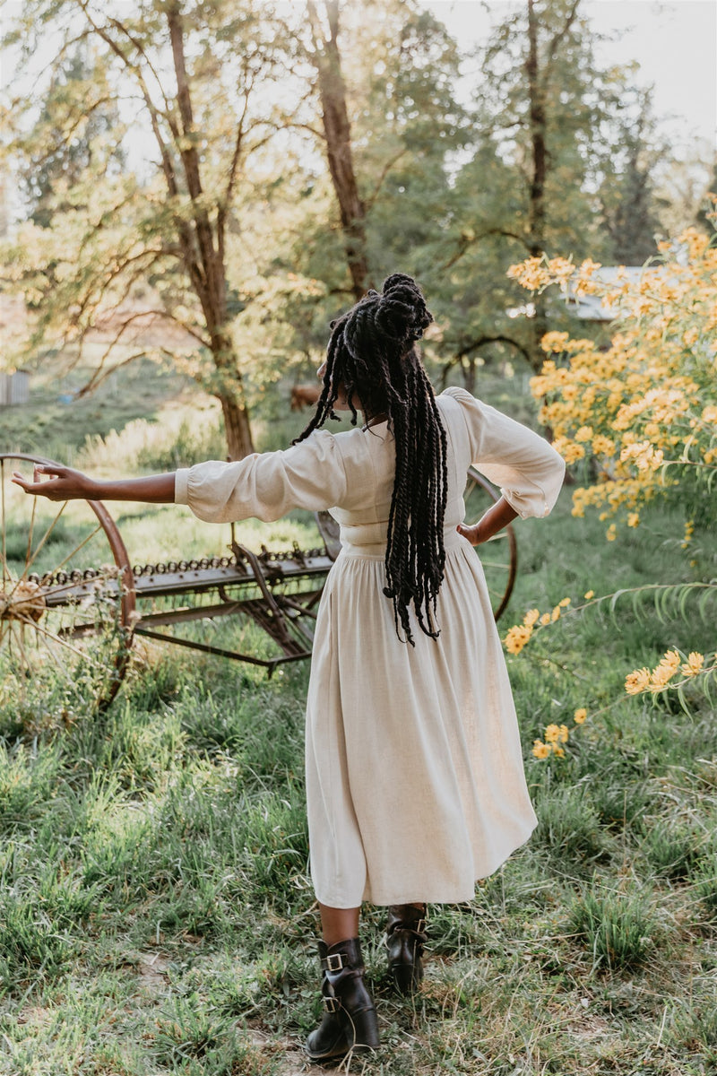 Prairie Dress in Oat Linen