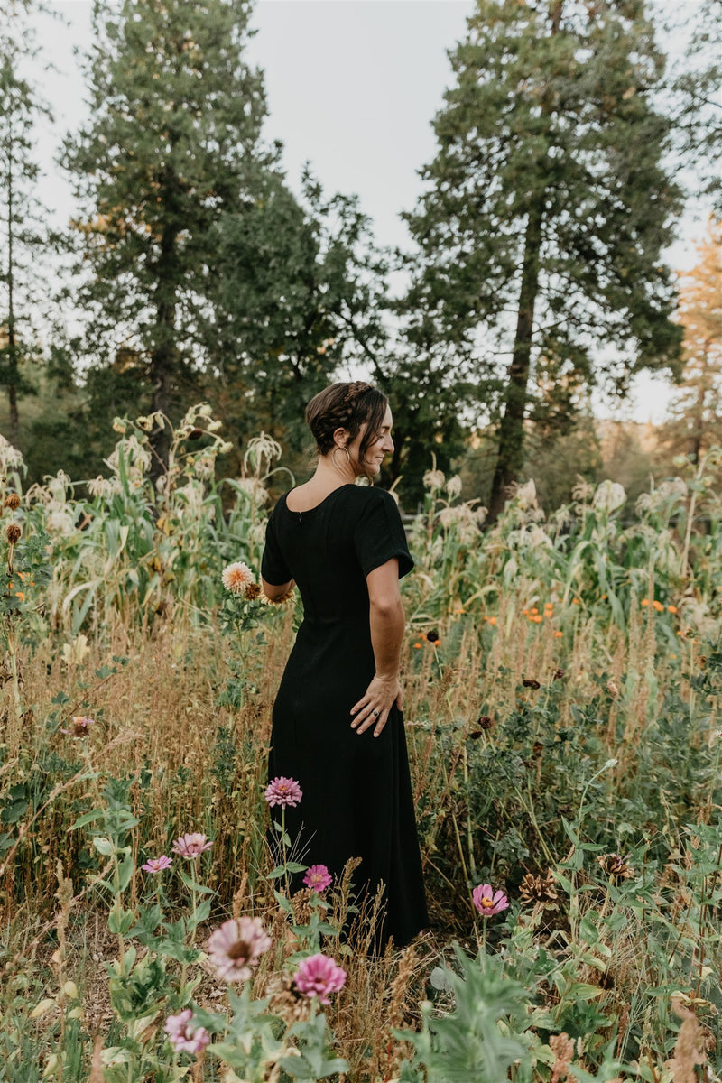 Bella Dress in Black