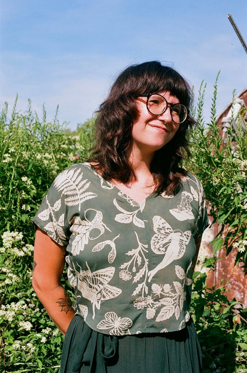 Field Day Top Dolman Top in Emerald Woodland Wonder