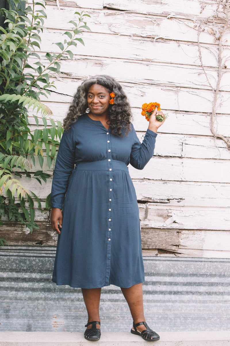 Field Day Dress Vera Dress in Navy Challis