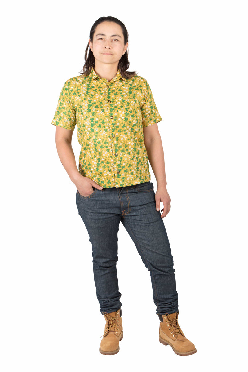 Field Day Top Unisex Button Up in Lemon Wood Sorrel